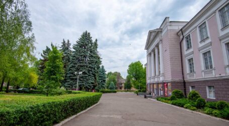 Вчора ввечері ворог обстріляв одну з громад на Дніпропетровщині