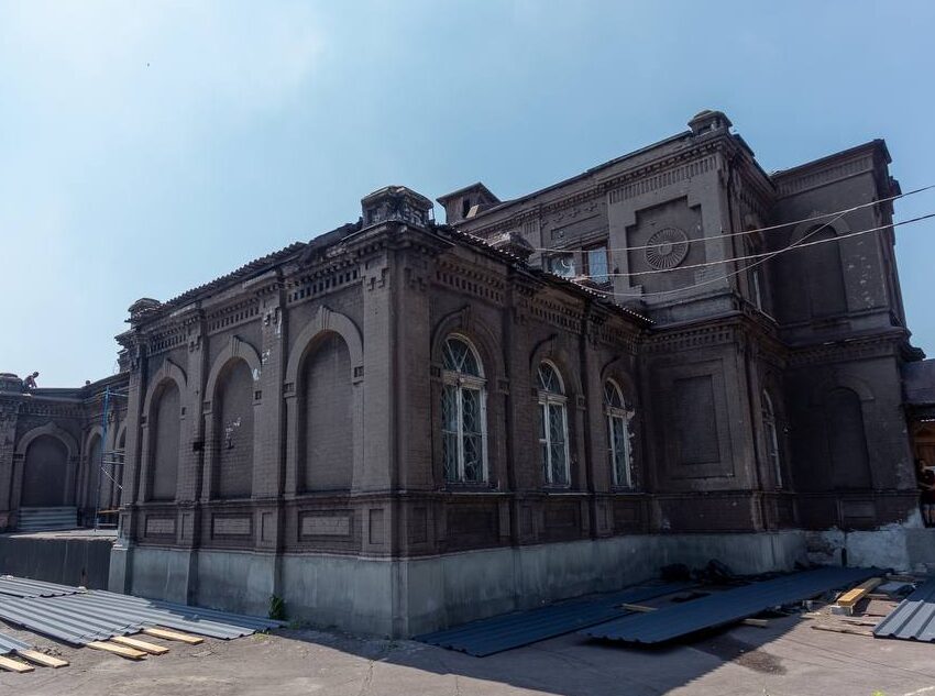 В Кам’янському готують прем’єрну виставу до відкриття першого в місті лялькового театру