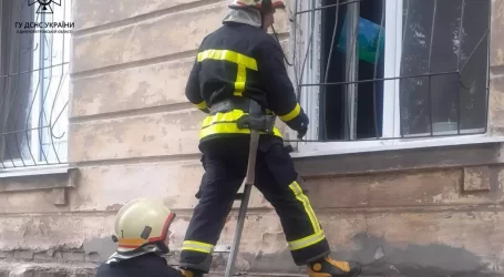 В Кам’янському рятувальники допомогли батькам потрапити до квартири, де замкненими залишились маленькі хлопчики