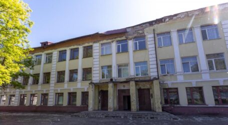 Питання реконструкції школи №20 в Кам’янському знов на порядку денному