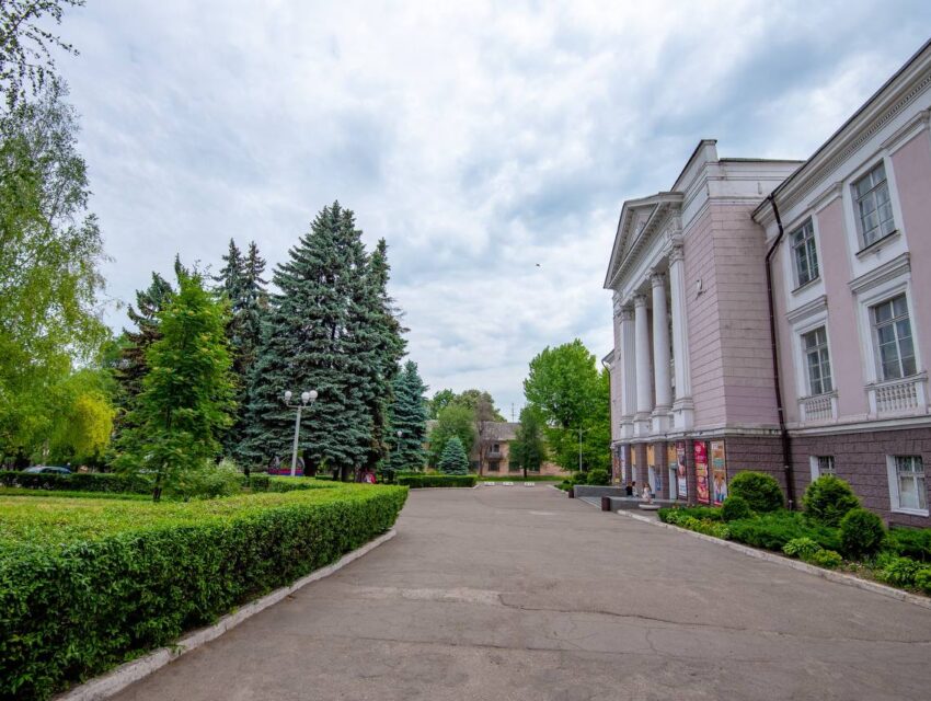 Вчора ввечері ворог обстріляв одну з громад на Дніпропетровщині