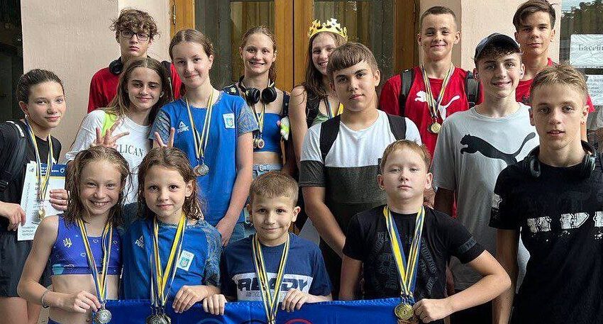 Плавці з Кам’янського завоювали майже півсотні нагород на Кубку Дніпра