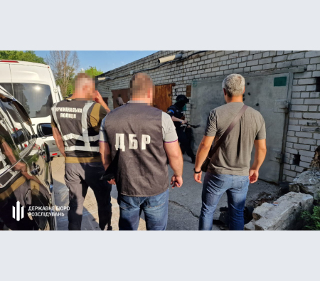 У Дніпрі шахраї видурили понад 500 тонн пального у працівників АЗС під виглядом допомоги для ЗСУ