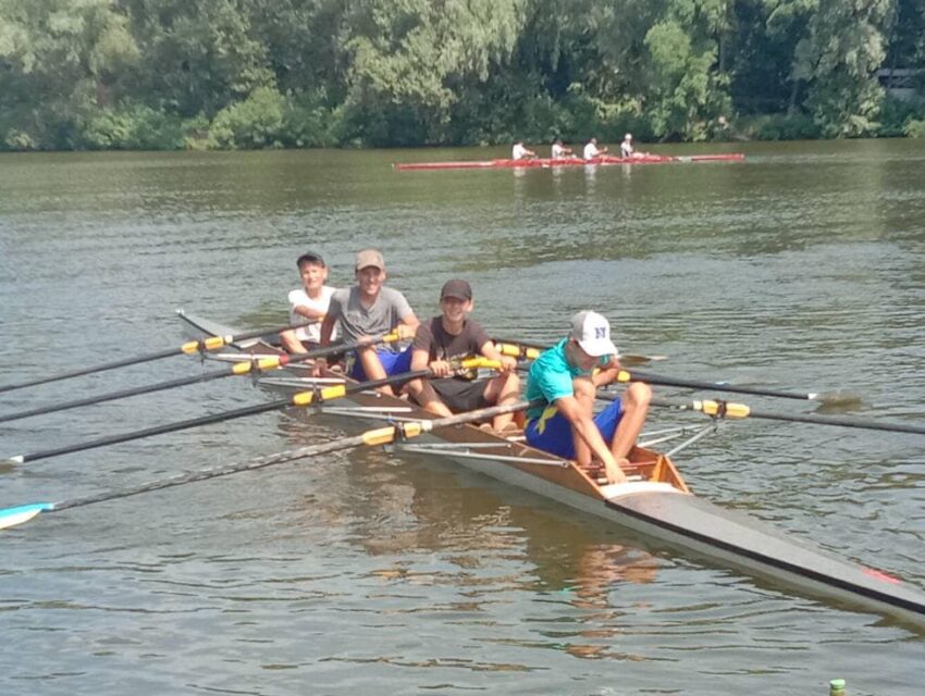 Спортсмени з Кам’янського привезли чимало нагород з чемпіонату Дніпропетровщини з академічного веслування