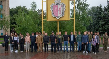 В Кам’янському підняттям національного прапора відзначили День Української Державності