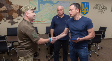 Мер Кам’янського отримав нагороду за підтримку військових