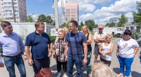 Представники влади міста та району проінспектували умови проживання вимушених переселенців в Кам’янському