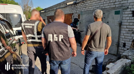 У Дніпрі шахраї видурили понад 500 тонн пального у працівників АЗС під виглядом допомоги для ЗСУ