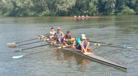 Спортсмени з Кам’янського привезли чимало нагород з чемпіонату Дніпропетровщини з академічного веслування
