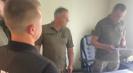 В Україні триває перевірка військкоматів: на Дніпропетровщині затримали одного з посадовців ТЦК