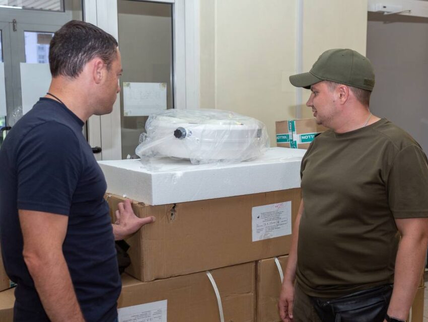 Кам’янське передало військовим обладнання на понад один мільйон гривень