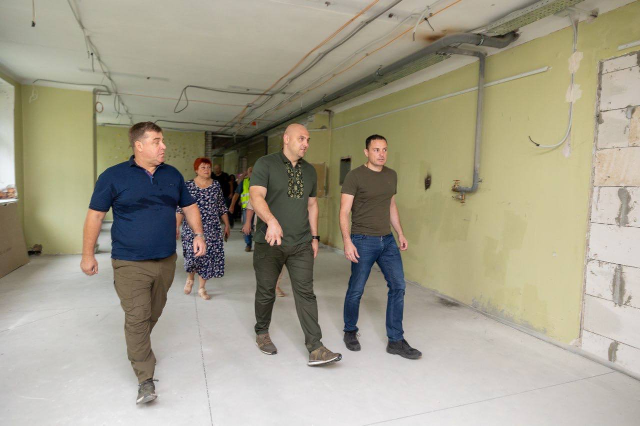 Голова Дніпропетровської ОВА побував на будівництві Центру реабілітації для військових в Кам'янському - ФОТО