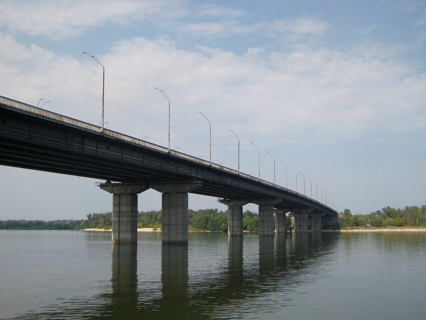 Мостовий перехід через р. Дніпро в Кам’янському може перейти у державну власність
