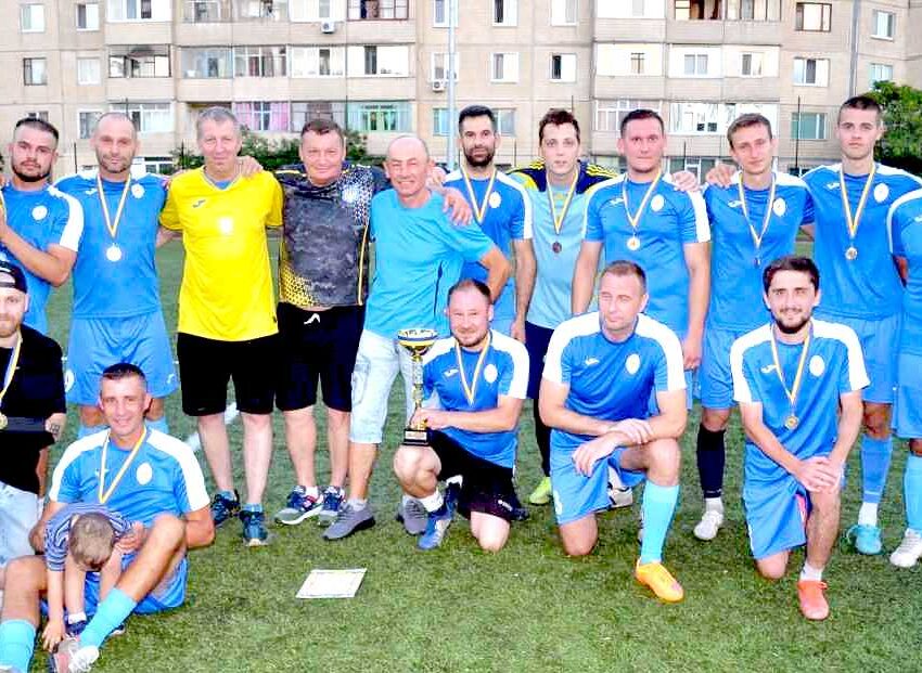 Команда «Лівий берег» перемогла на чемпіонаті Кам`янського з футболу