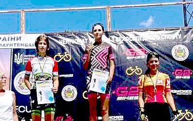 Кам`янчанка Ангеліна Кузнецова стала чемпіонкою України з маунтенбайку