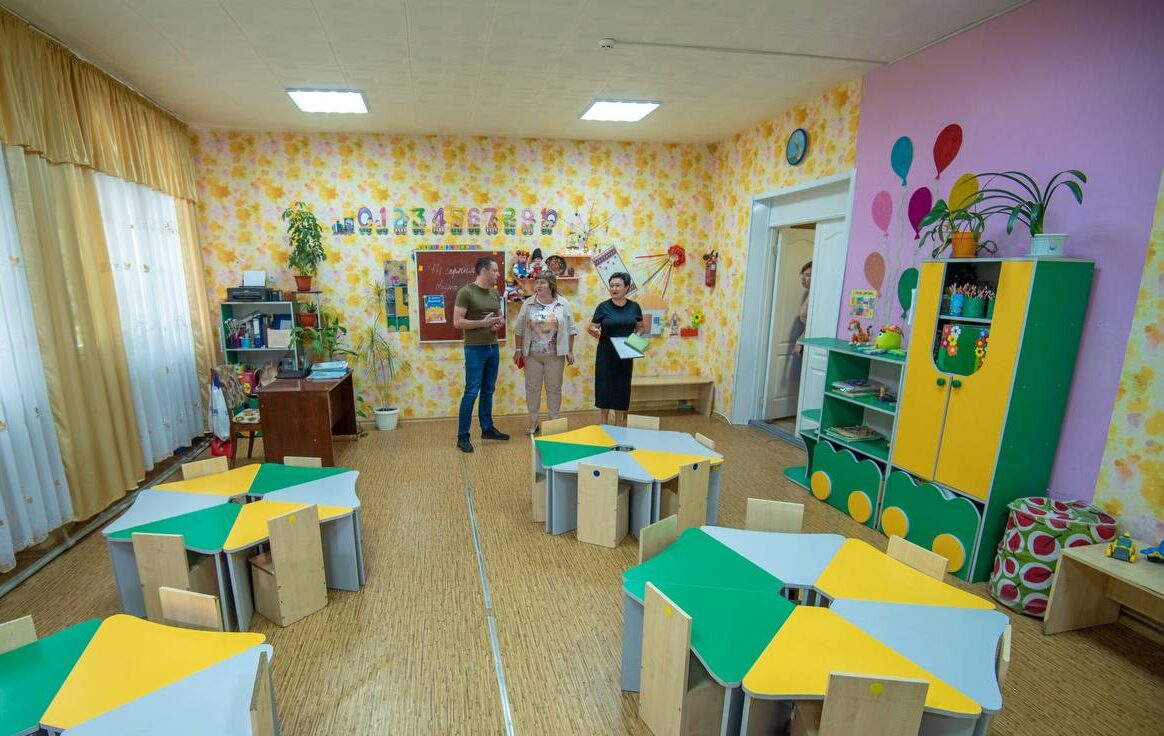 В навчальних закладах Кам'янського завершується підготовка до 1 вересня - ФОТО