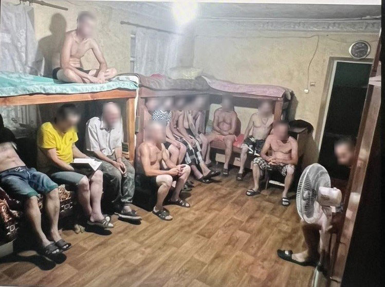 Тримали людей проти їх волі та змушували тяжко працювати без оплати: у Дніпрі викрили групу «рабовласників» - ФОТО