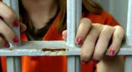 В Кам’янському 30-річна жінка вдарила знайому ножем декілька разів