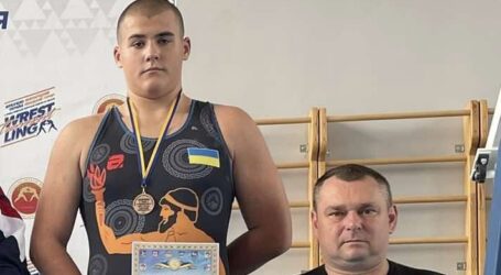 Борець з Кам`янського став бронзовим призером Кубка України