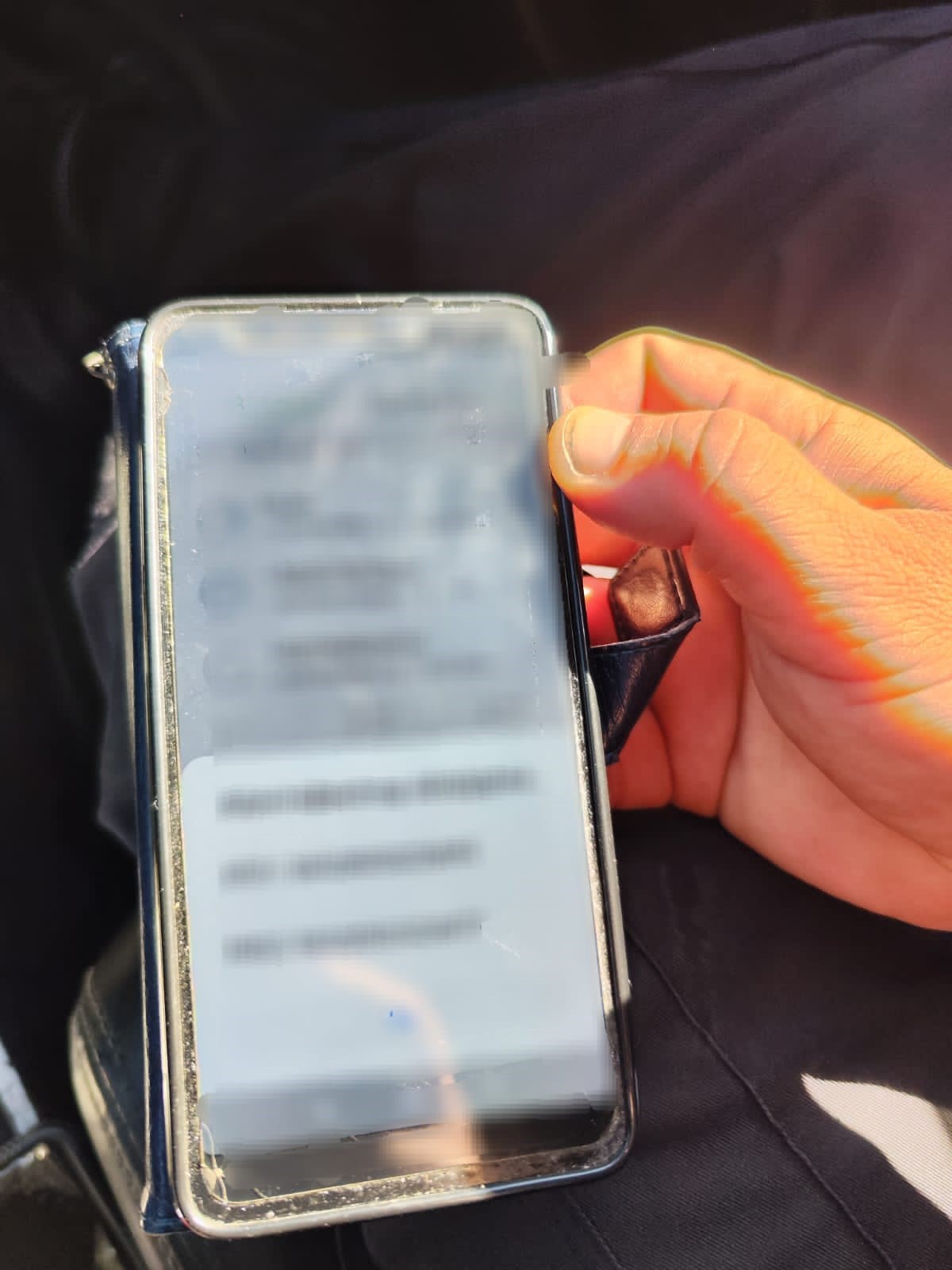 В Кам'янському затримали 40-річного псевдоволонтера за крадіжку телефона у продавчині, що хотіла дати гроші для ЗСУ - ФОТО
