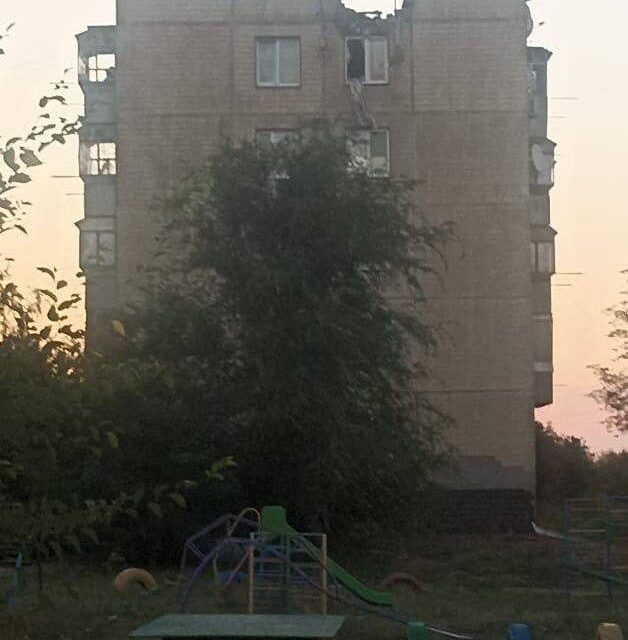 Зранку вороги знов обстріляли одну з громад на Дніпропетровщині