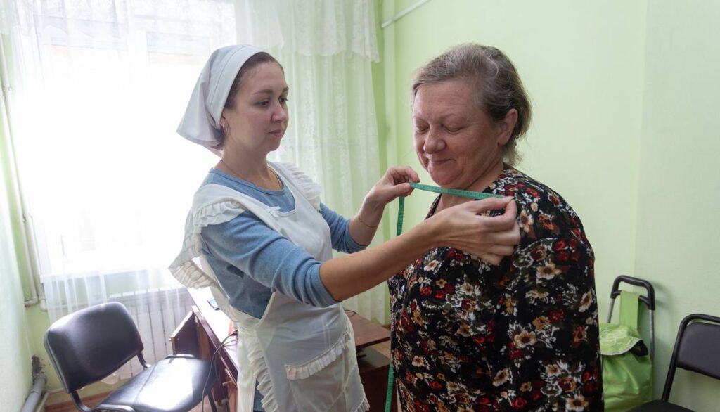 У терцентрах Кам'янського відновили роботу відділення денного перебування - ФОТО