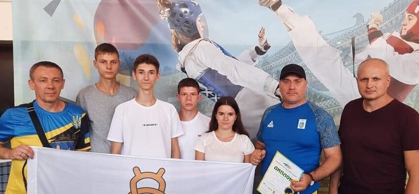 Кам`янські тхеквондисти вибороли на чемпіонаті України в Одесі «золото» та «срібло»