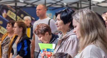В Кам’янському продовжують підтримувати вимушених переселенців