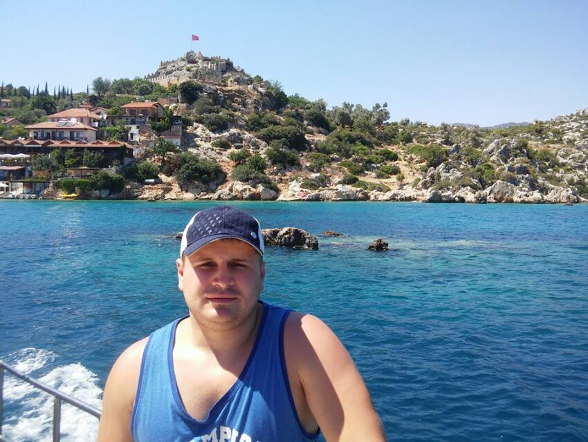 Кам`янчанин Олександр Аліфанов став переможцем на турнірі боксерів-професіоналів в Одесі