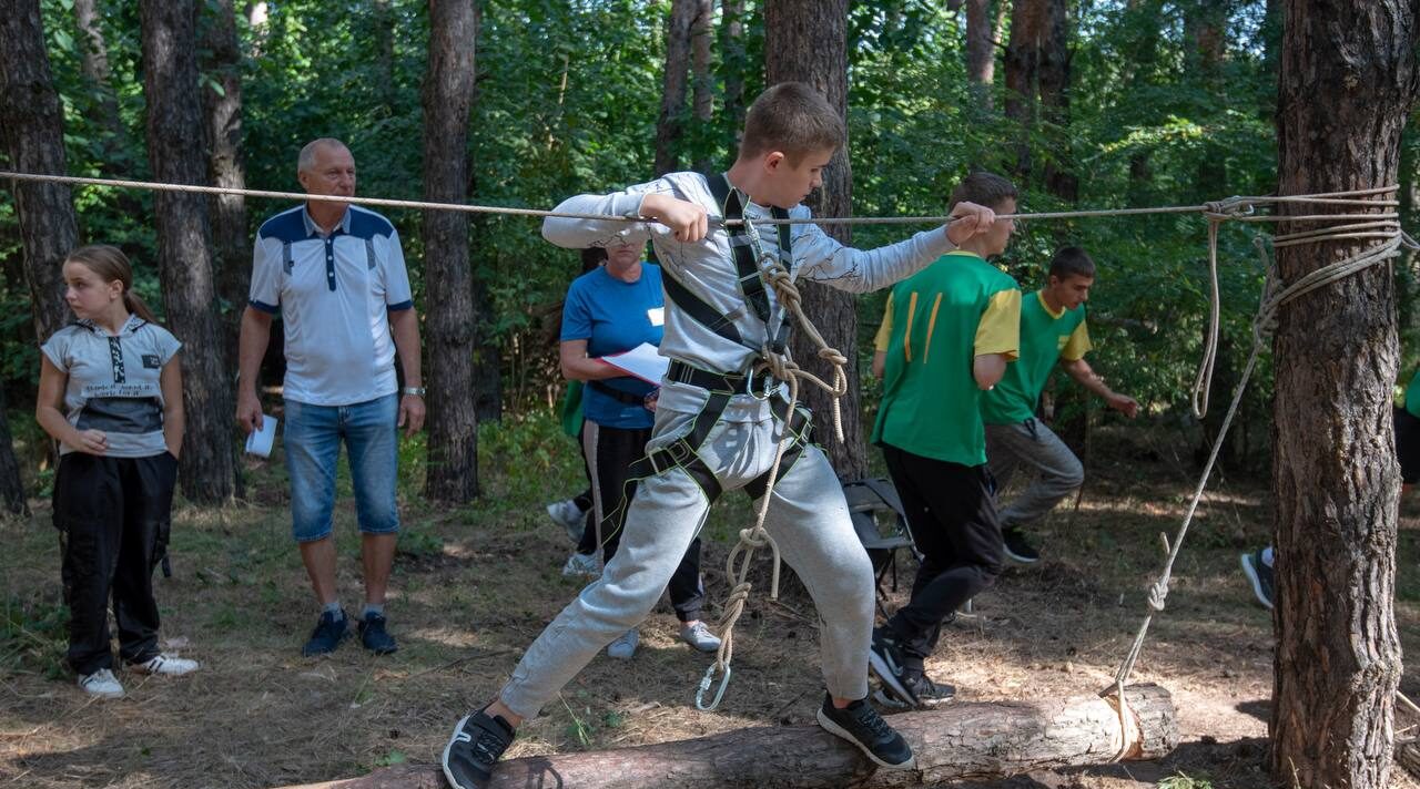 В Кам'янському проходить зліт юних туристів-краєзнавців - ФОТО