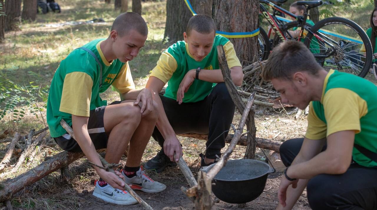 В Кам'янському проходить зліт юних туристів-краєзнавців - ФОТО
