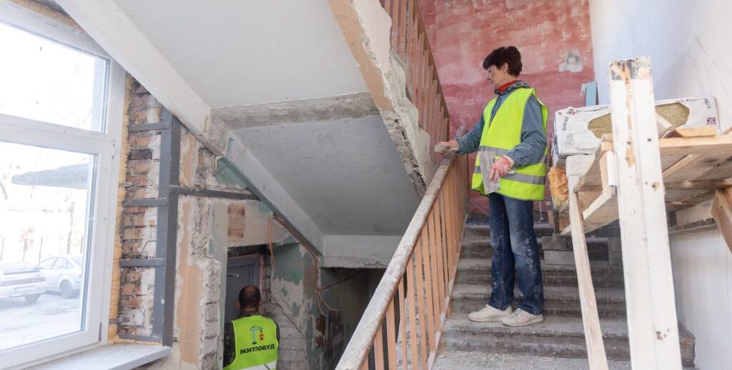 В Кам'янському до кінця року планують завершити ремонт нового корпусу Ліцею №20 - ФОТО