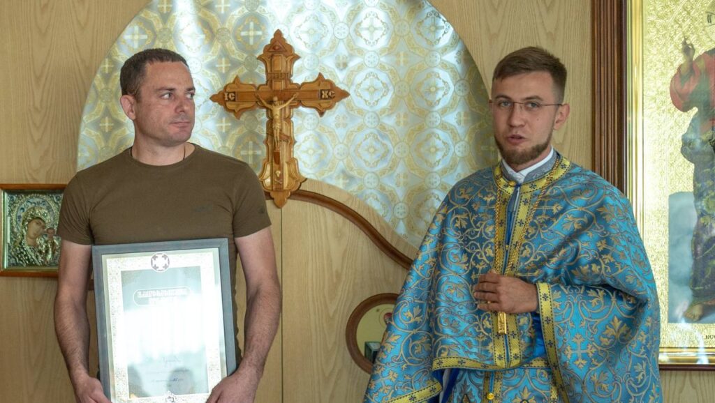 Сьогодні в Кам'янському відбулись заходи з нагоди Дня захисників та захисниць України - ФОТО