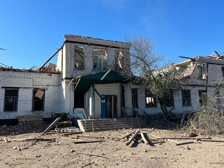 Дві людини загинули від ракетного удару на Дніпропетровщині