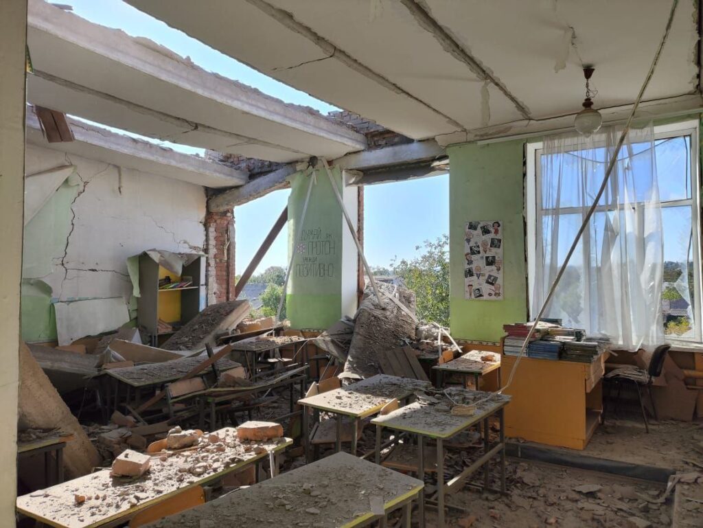 Дві людини загинули від ракетного удару на Дніпропетровщині - ФОТО