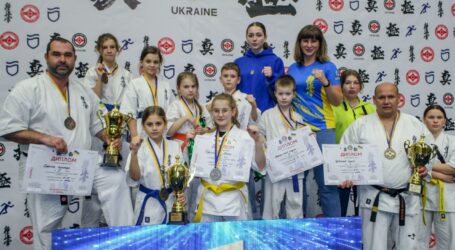 Каратисти з Кам`янського вибороли на чемпіонаті України 20 нагород