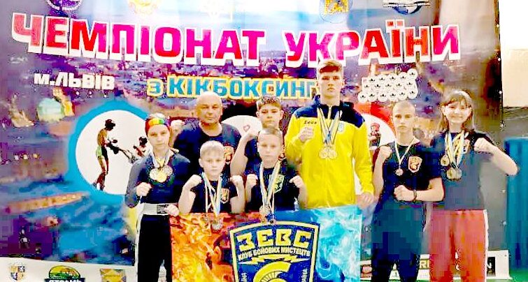 Кікбоксери-кам`янчани завоювали 22 медалі на чемпіонаті України
