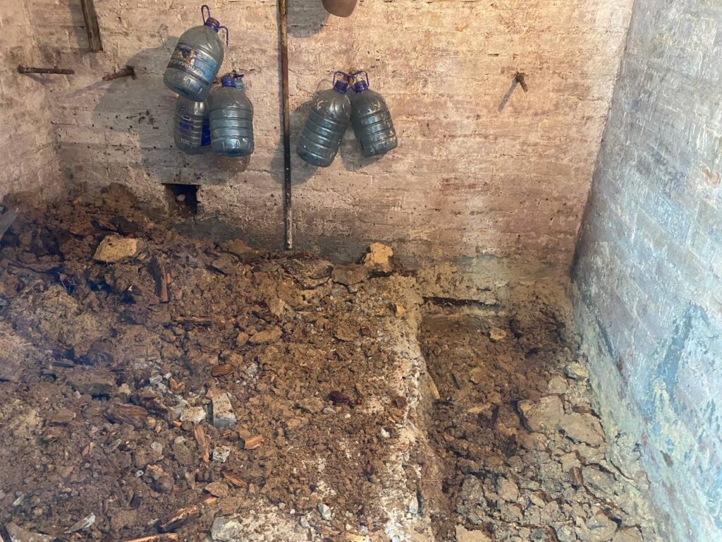На Дніпропетровщині наркозбувачі вбили спільника та забетонували його тіло в гаражі - ФОТО