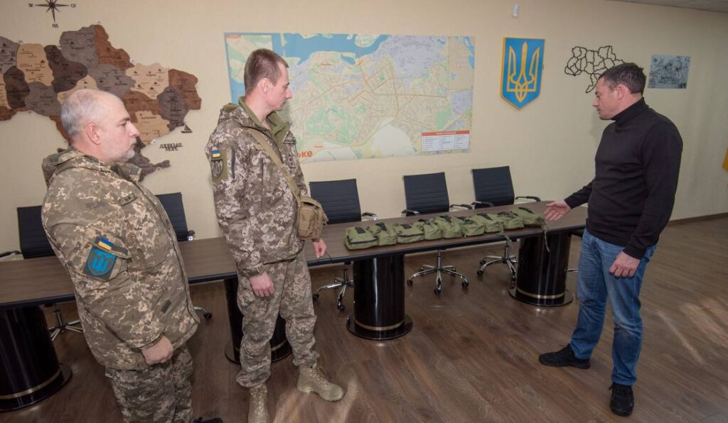 Кам'янське передало військовим обладнання на понад півтора мільйона гривень - ФОТО