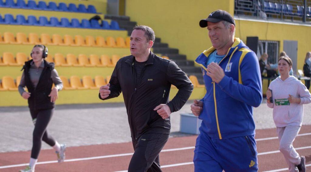 В Кам'янському відбувся традиційний легкоатлетичний пробіг - ФОТО