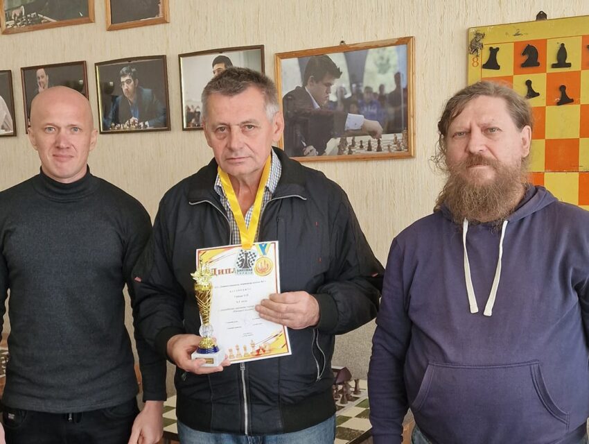 В Кам’янському відбувся шаховий турнір “Юніори – Сеньйори”