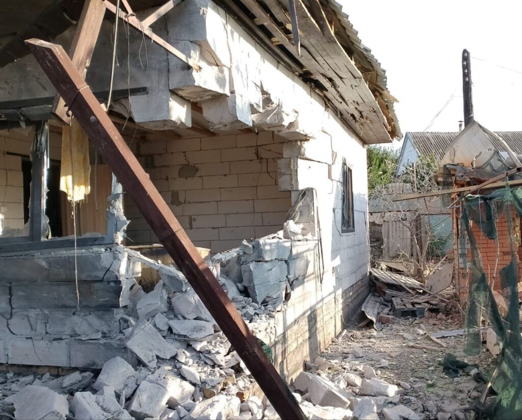 Зранку ворог знов обстріляв один з районів на Дніпропетровщині - ФОТО