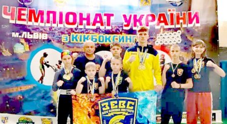 Кікбоксери-кам`янчани завоювали 22 медалі на чемпіонаті України