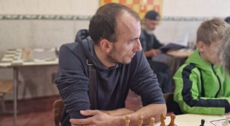 Переможцем шахового турніру у Кам`янському став Захар Ємець
