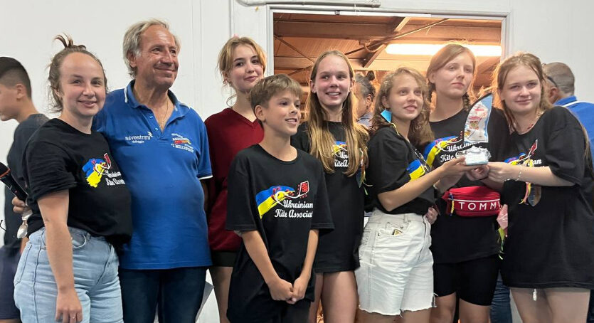 Представники Дніпропетровщини у складі української збірної з кайт-флаїнгу вибороли Кубок в Італії - ФОТО
