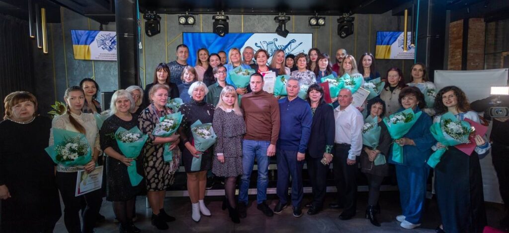 В Кам'янському с професійним святом вітали працівників культури - ФОТО
