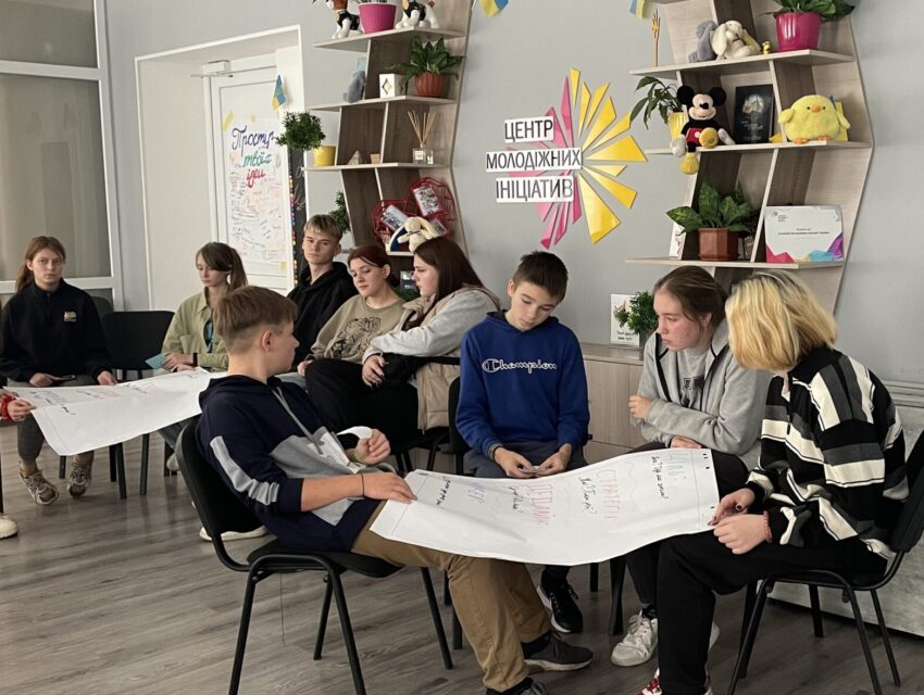 В Кам’янському триває проєкт «Тримаємо стрій» для молоді міста