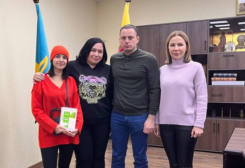 Влада Кам’янського спільно з волонтерами об’єднали зусилля для допомоги військовим
