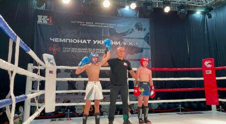Бійці з Кам`янського стали чемпіонами України з кікбоксингу