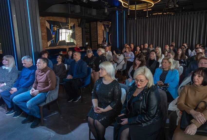 В Кам’янському с професійним святом вітали працівників культури
